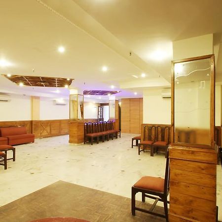 The Crest Inn Delhi  Eksteriør bilde